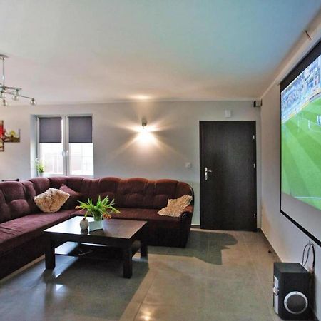 Comfortable Premium Class Apartment Shared Swimming Pool Gaski 외부 사진